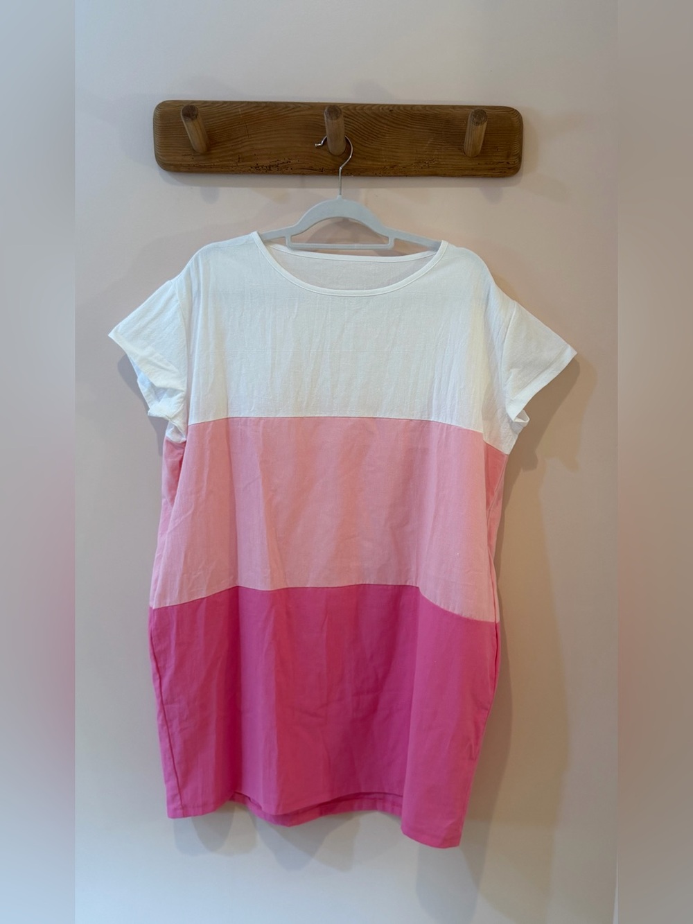 Women’s Colorblock Short Sleeve White & Pink Dress - L